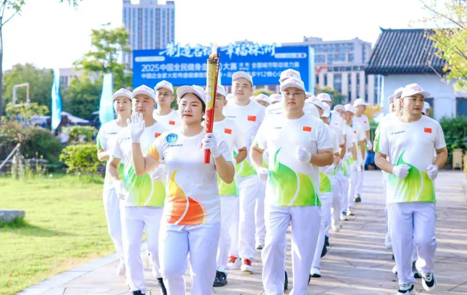 的掌声与欢
